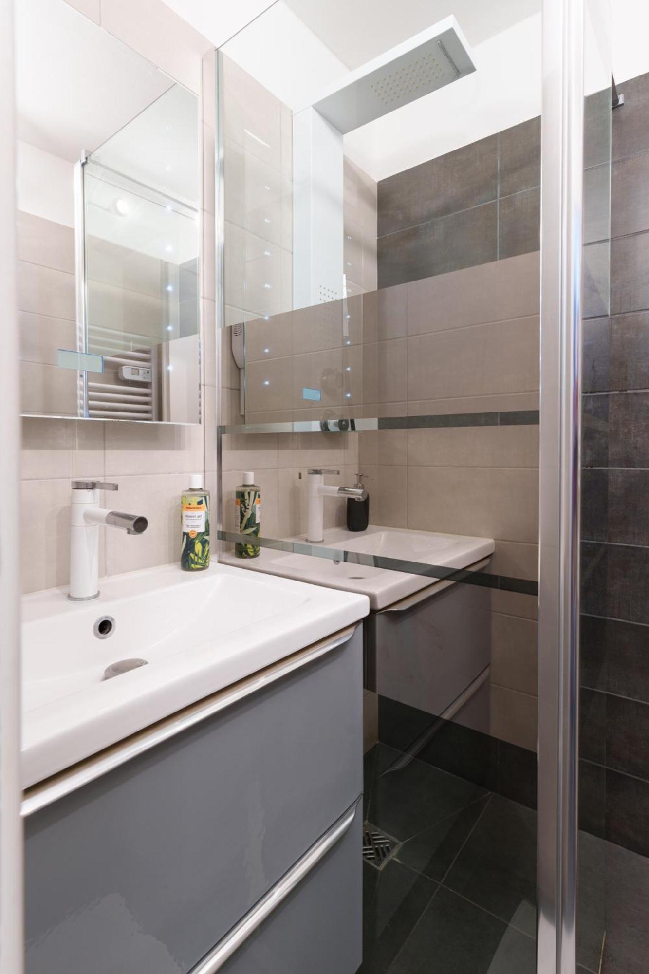 Apartment Le Cosy : Terrasse • Parking • Piscine • Clim Grasse